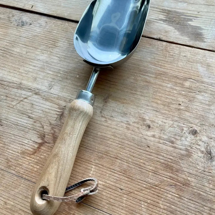 Garden Hand Scoop