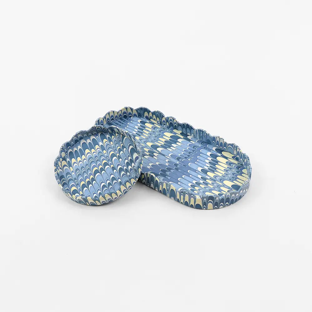 Round Scalloped Tray Set