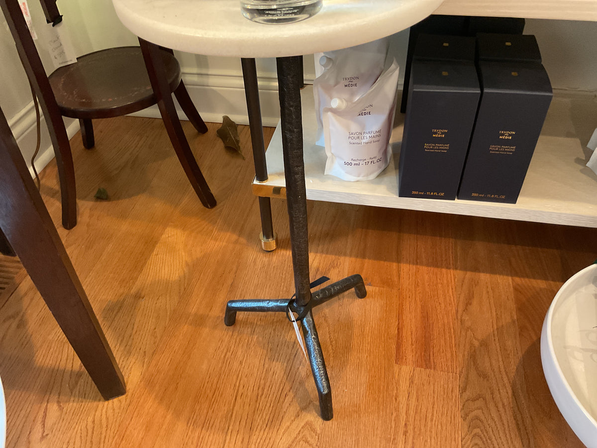 Drinkers Friend Table