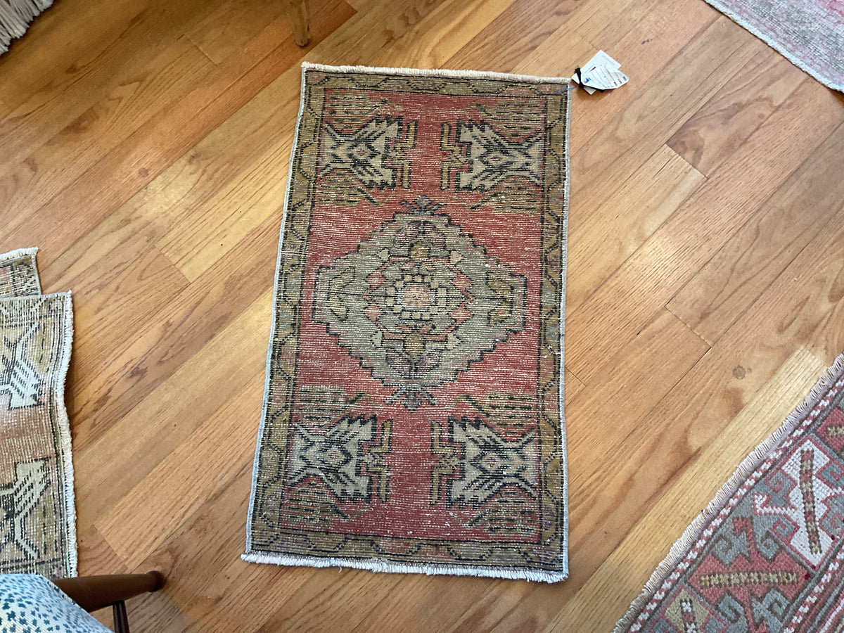 Turkish Oushak Rug #5 Size 1’8” X 2’11”