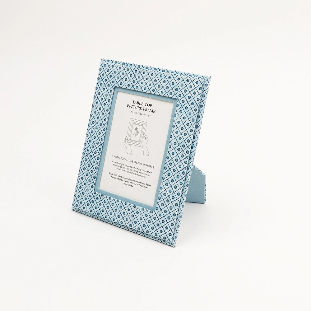 Dot and Grid Frame
